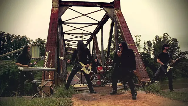 Play video: Ravenland — Last Waltz